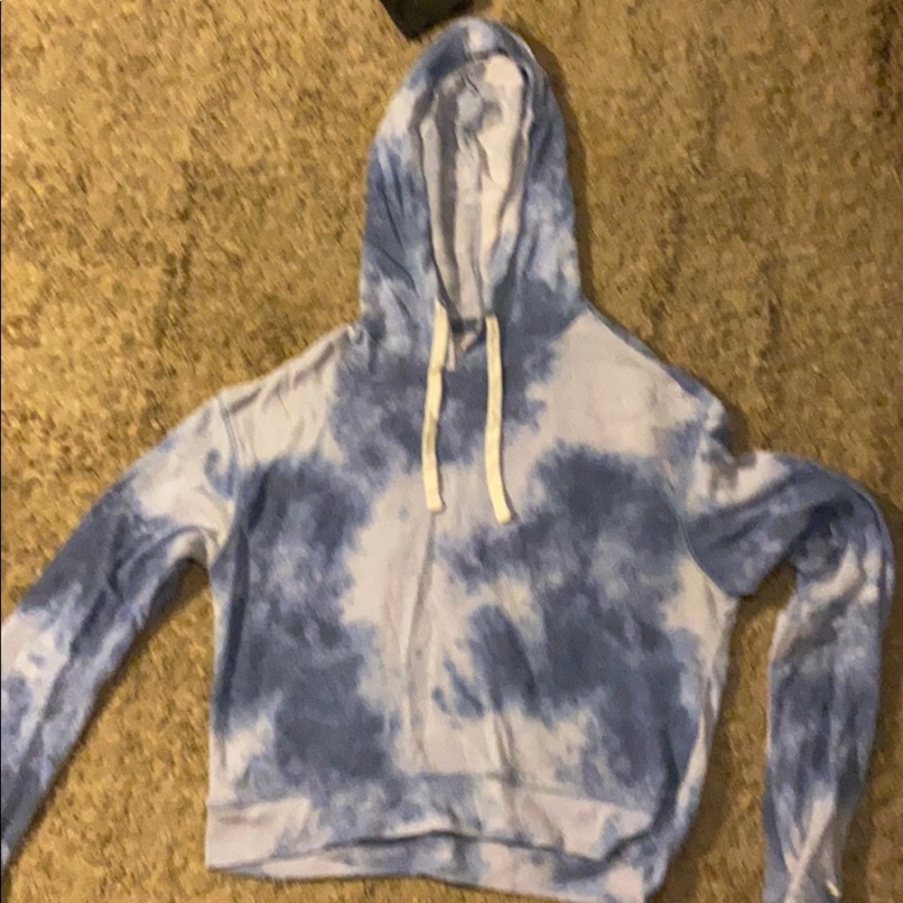 Hollister Blue & White Tie-Dye Crop Sweatshirt